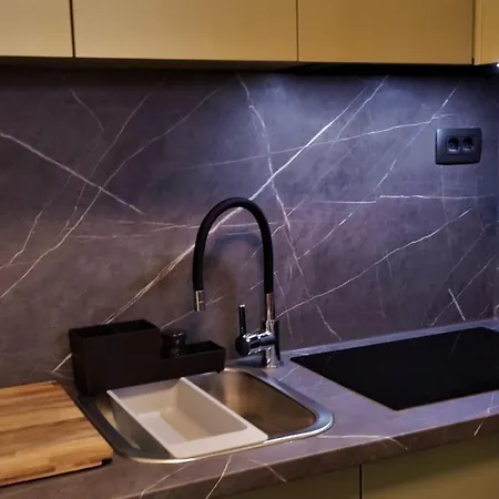 Apartman Retro A Stylish With A Large Garden *